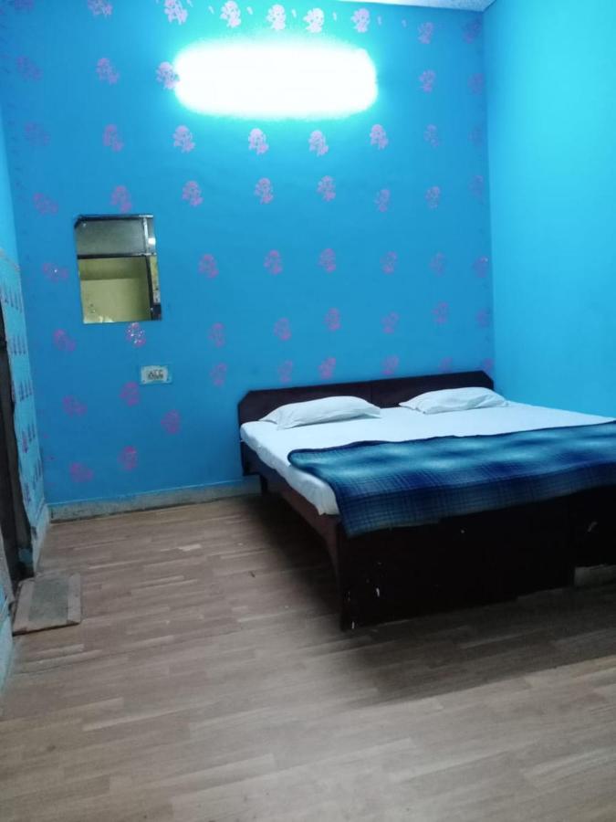 Raj Bed & Breakfast 2*